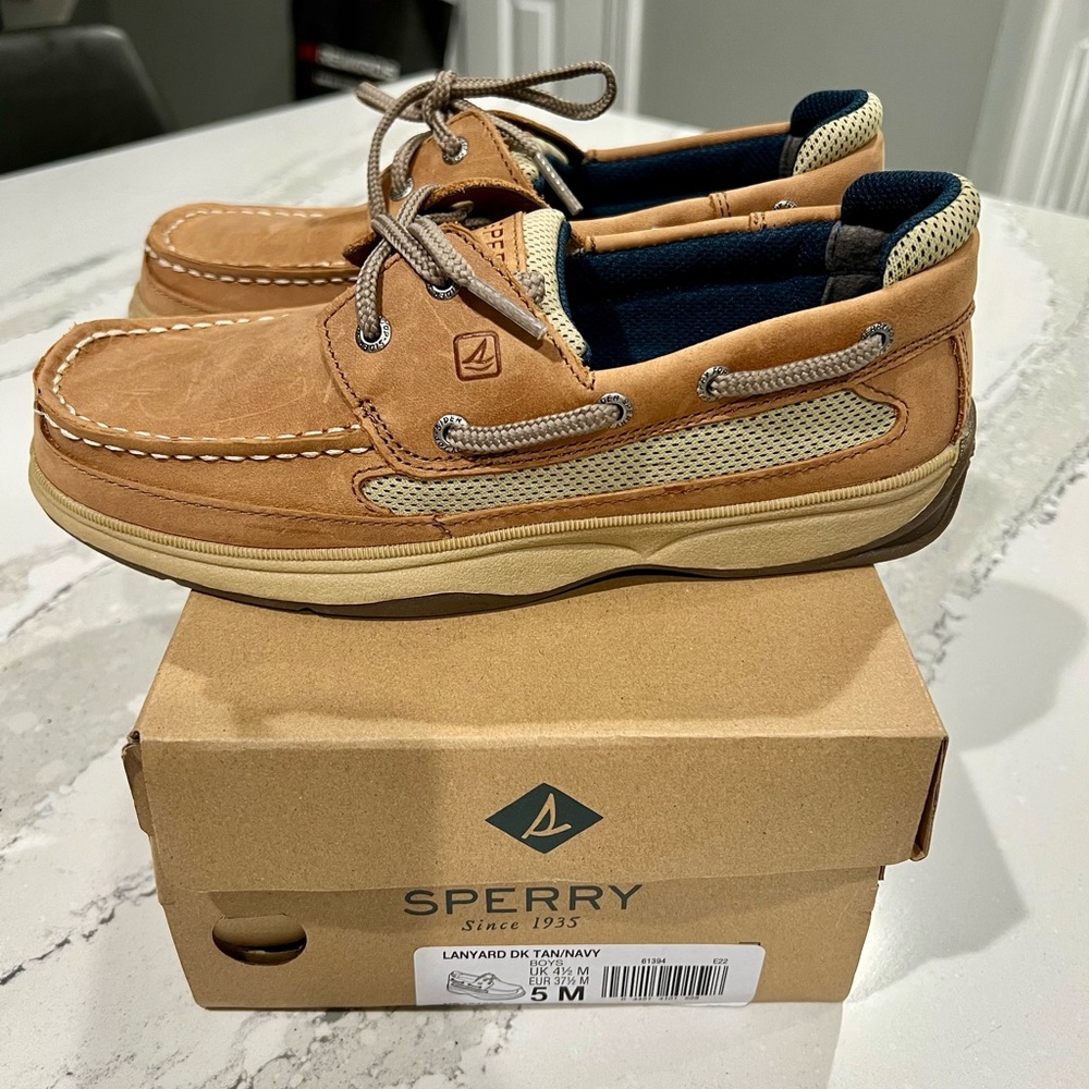 Brand New Sperry Boys Lanyard Dark Tan and Navy